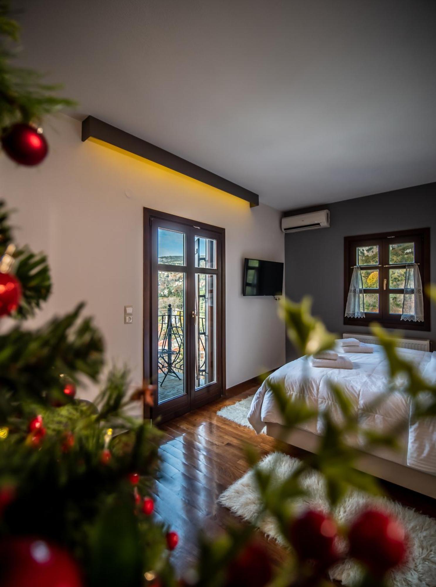 Erofili Hotel & Suites Portaria  Bagian luar foto